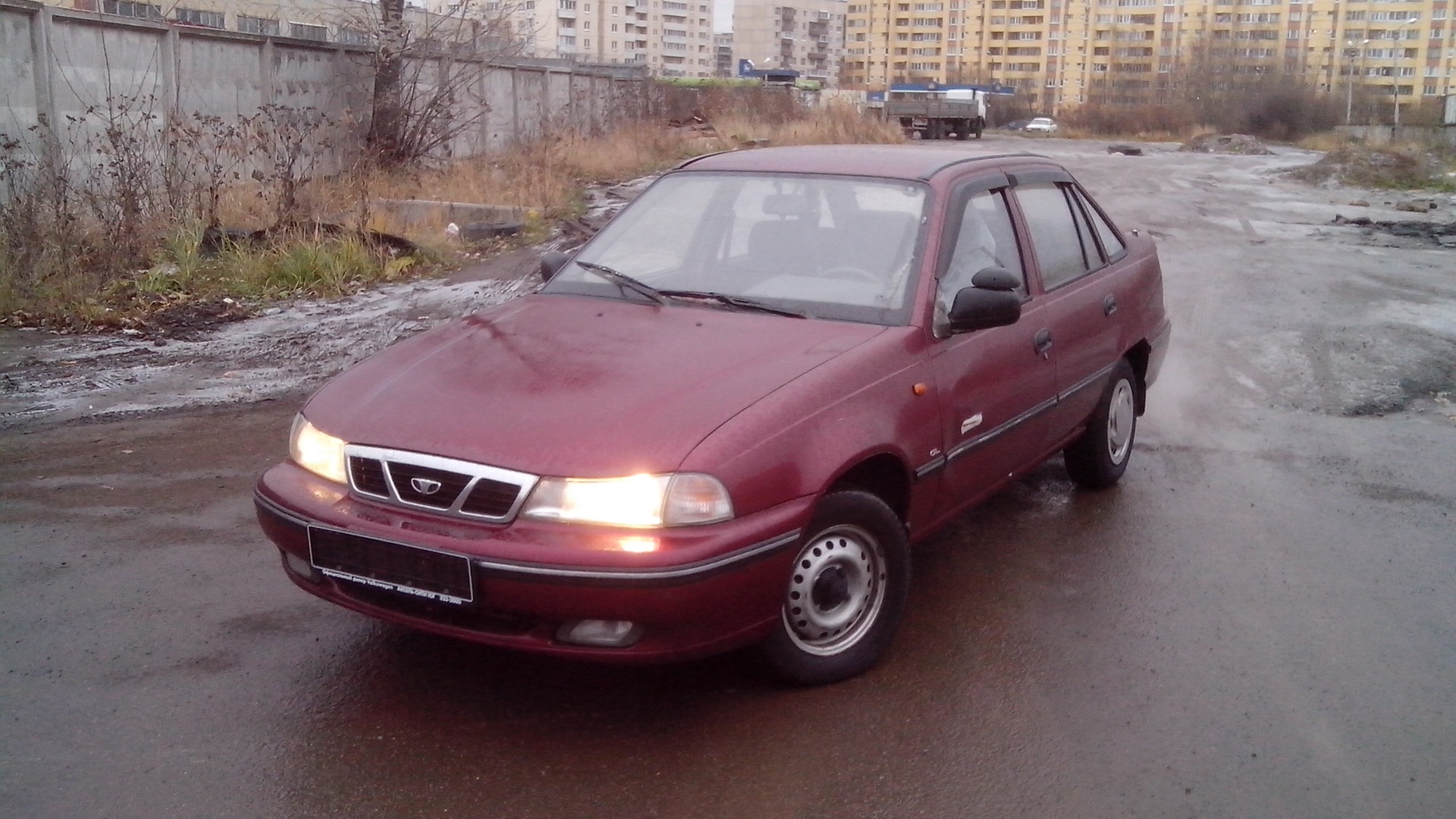 Daewoo Nexia 2 вишня