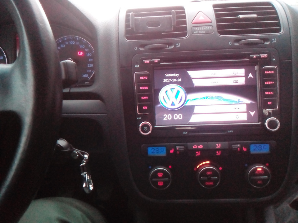Магнитола из Китая — Volkswagen Jetta V, 1,6 л., 2009 года | автозвук ...