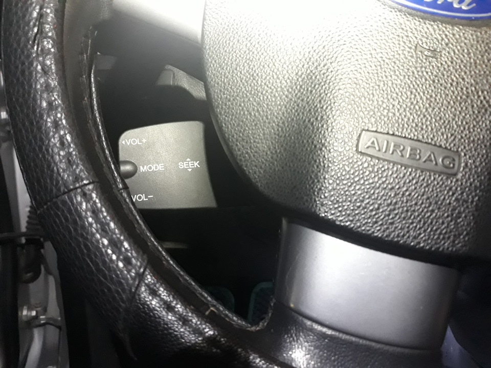 Установка подрулевого джойстика — Ford Focus II Hatchback, 2 л, 2006 ...