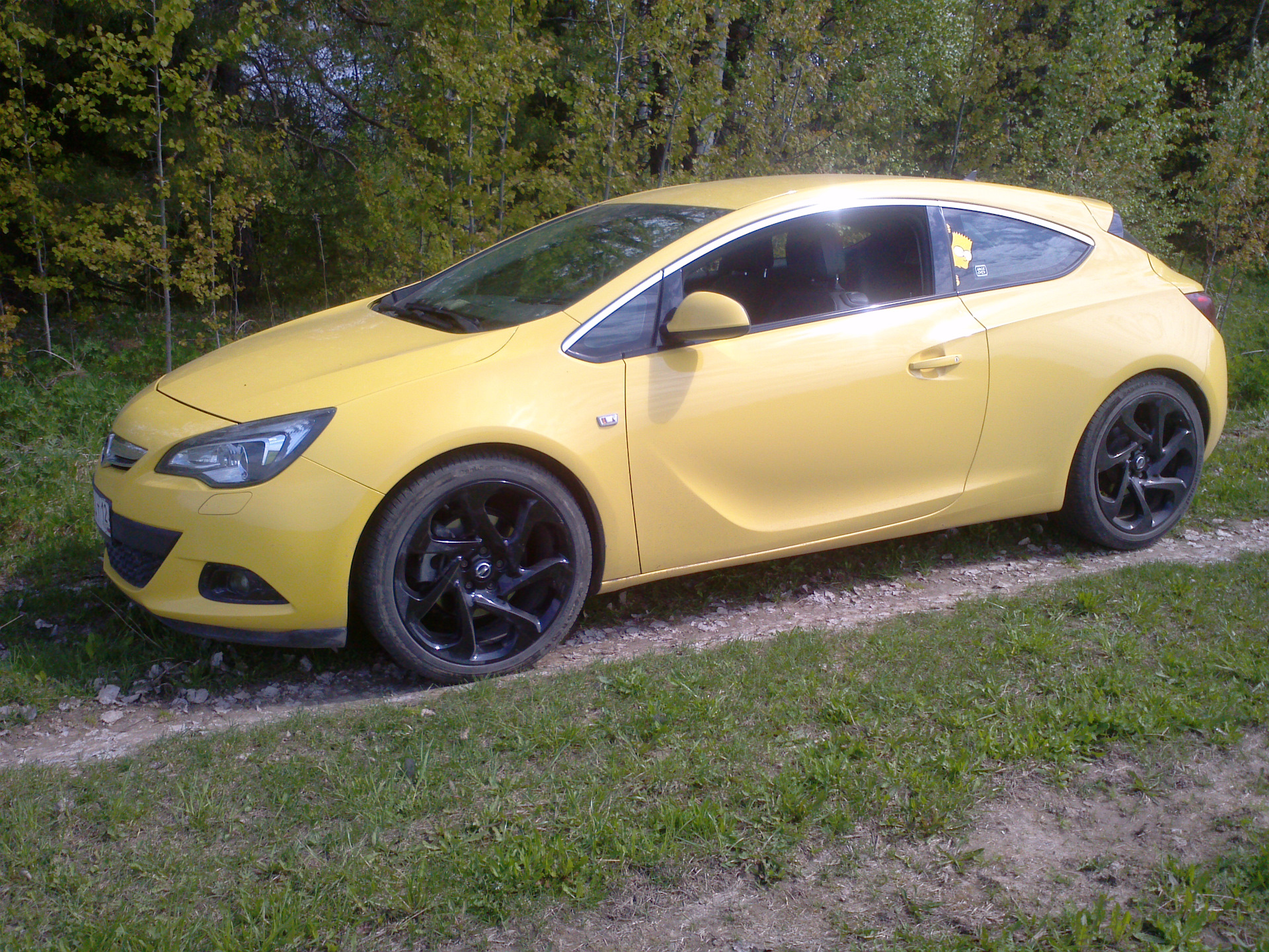 Opel Astra GTC r19