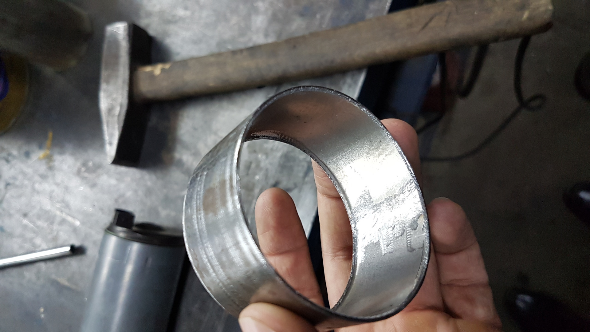 край угла. закрепление ленты в игле кратко 7 класс. ремонт застежки кошелька своими руками. пенопласт гнутый. правила сгибания и складывания бумаги.