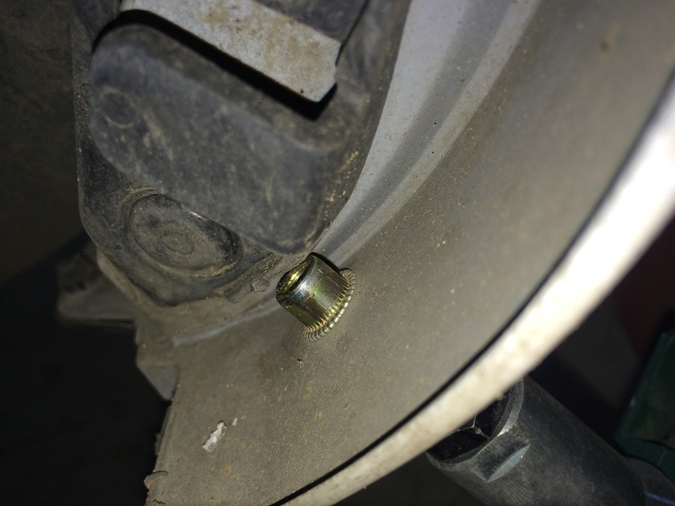 cb1b0es 960 Как крепить сплиттер к бамперу