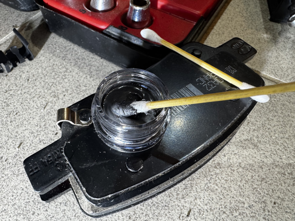 Корейцы молодцы, вроде мелочь, а приятно. — KIA Sorento (4G)