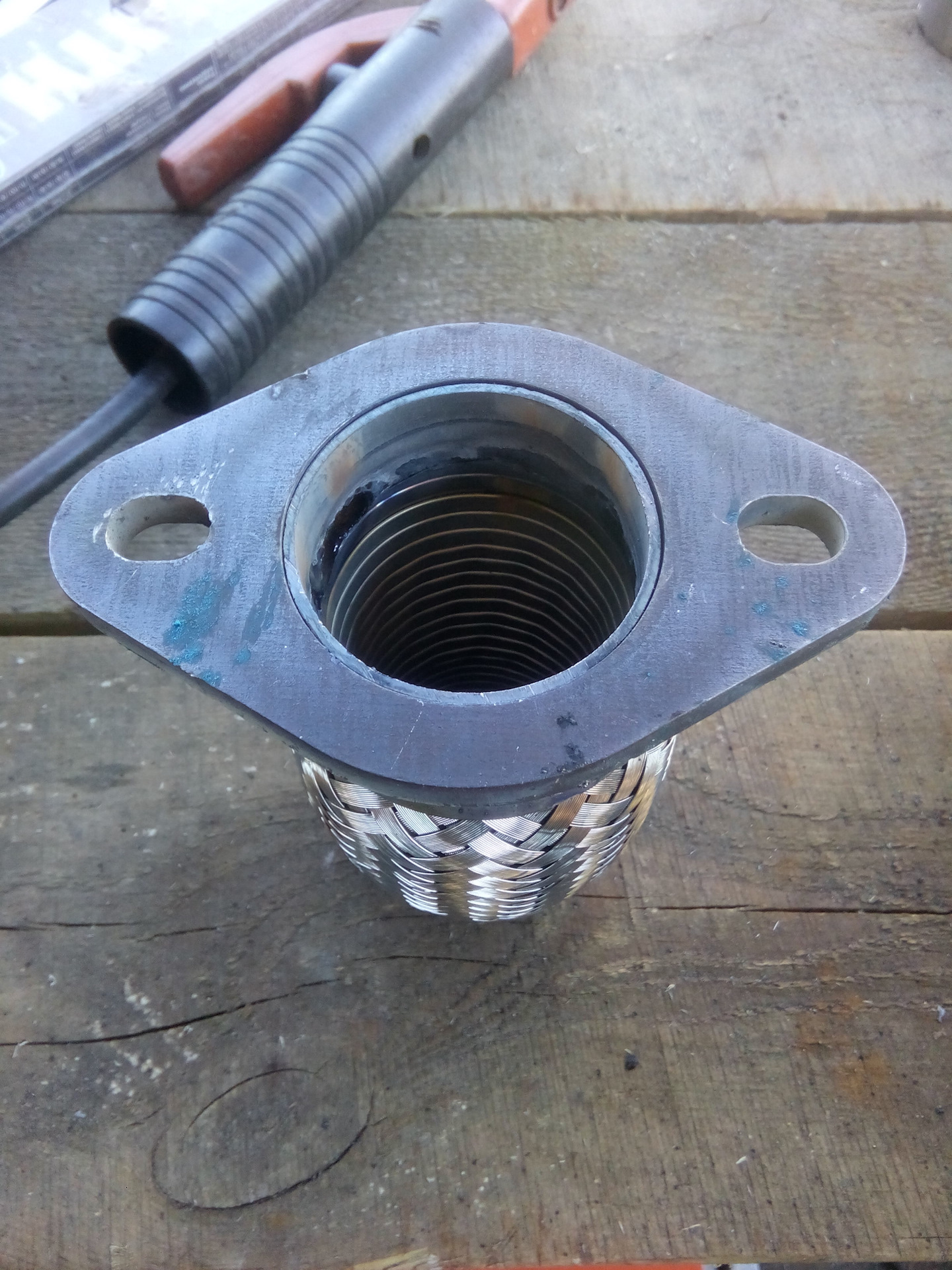 Фланец ремонтный ваз. Ремонтный фланец глушителя 45. Фланец обжимной для стальных и чугунных труб. Ремонт фланцев. Фланец глушителя ваз 2110.
