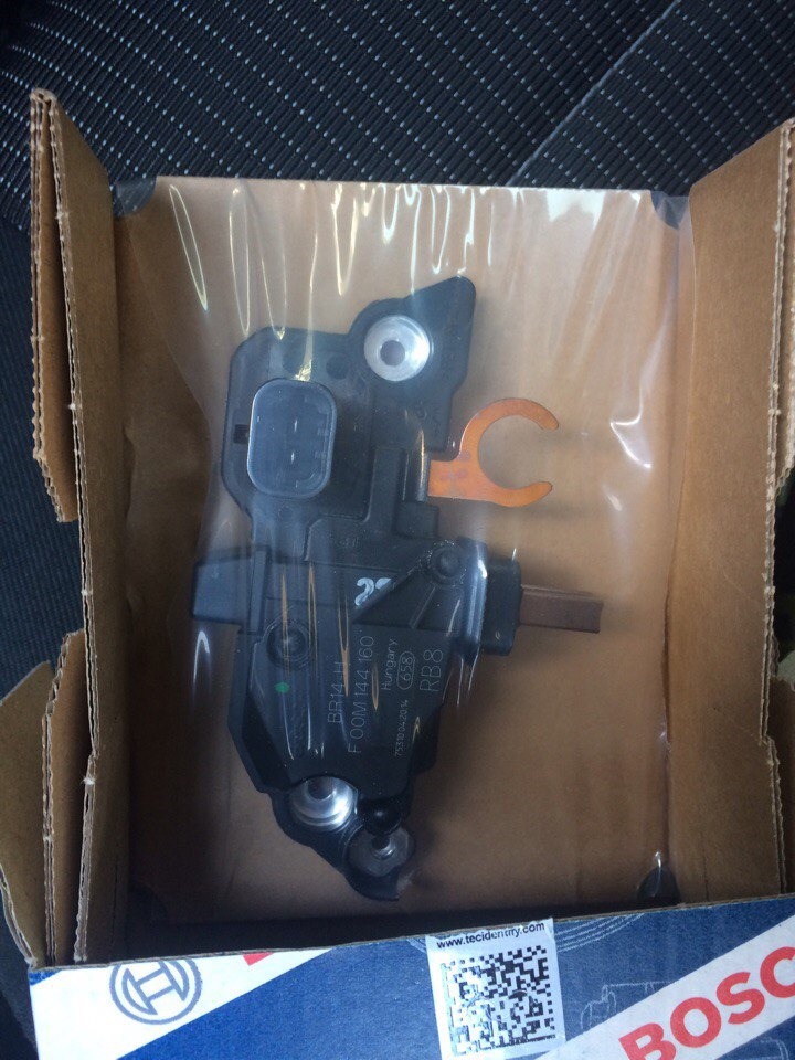 Замена регулятора напряжения — Opel Astra H, 1,8 л, 2010 года | своими ...