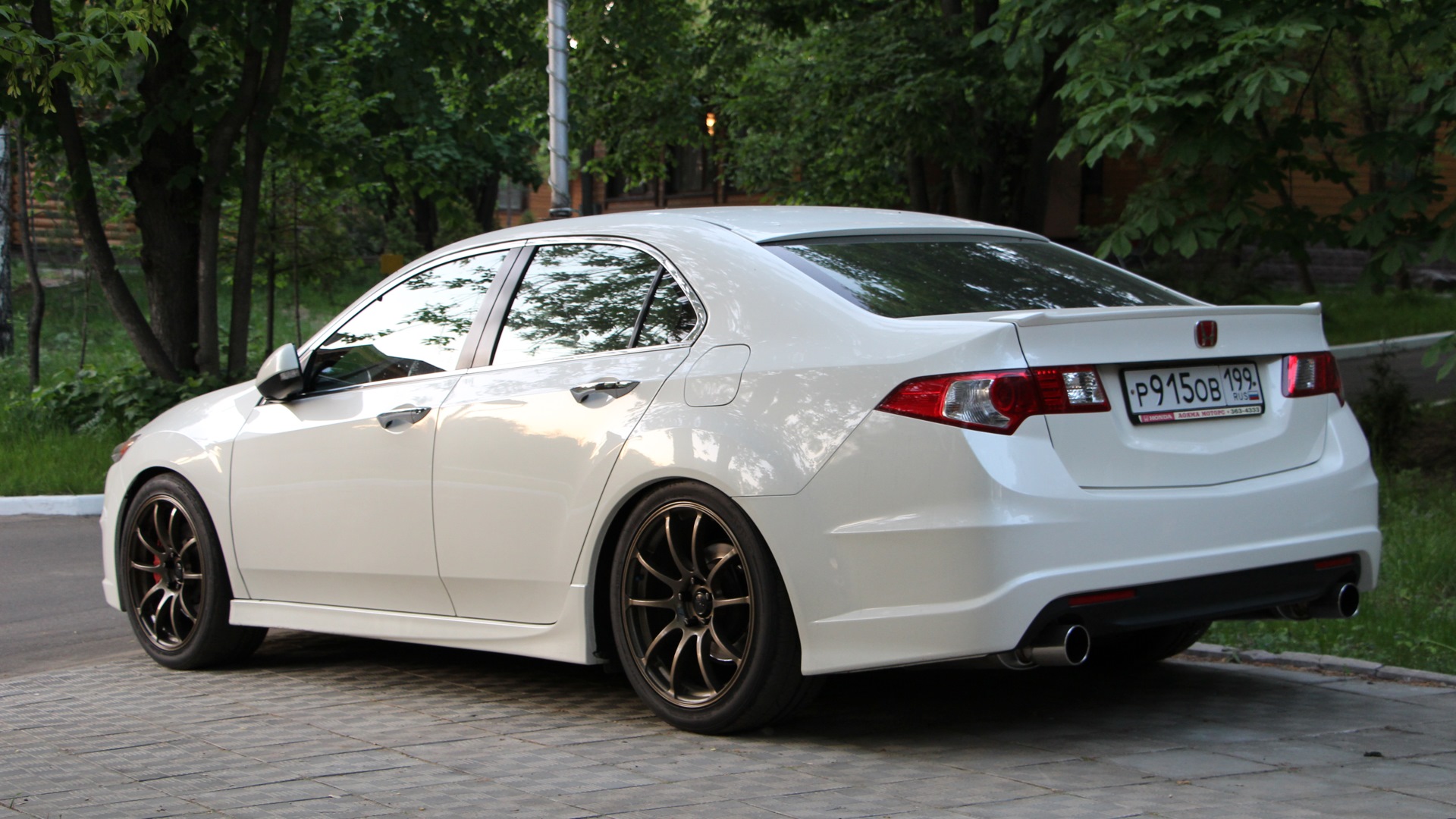 Honda Accord 8 Black Tuning