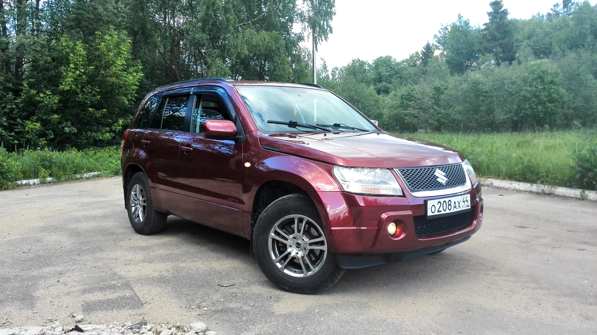 Suzuki Grand Vitara (2G) 2.0 бензиновый 2007 | вишневый металик 2.0 лит на  DRIVE2