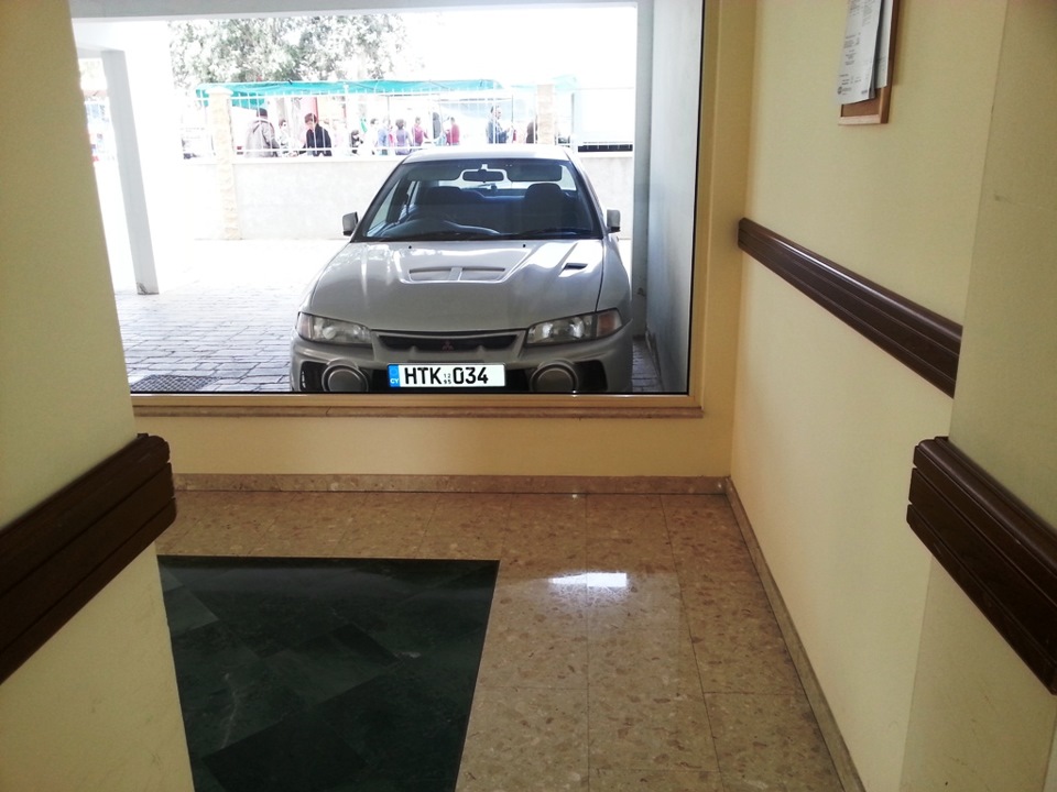 Постоянно перегорает предохранитель. — Mitsubishi Lancer VI, 1,6 л ...