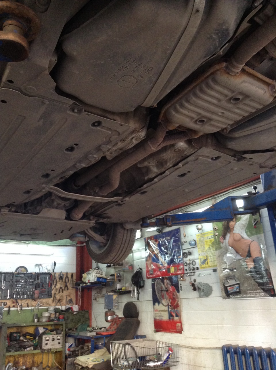 #26 БУМ БАМ Б…ТЬ, что за грохот?! — Audi A4 (B7), 2 л, 2006 года ...