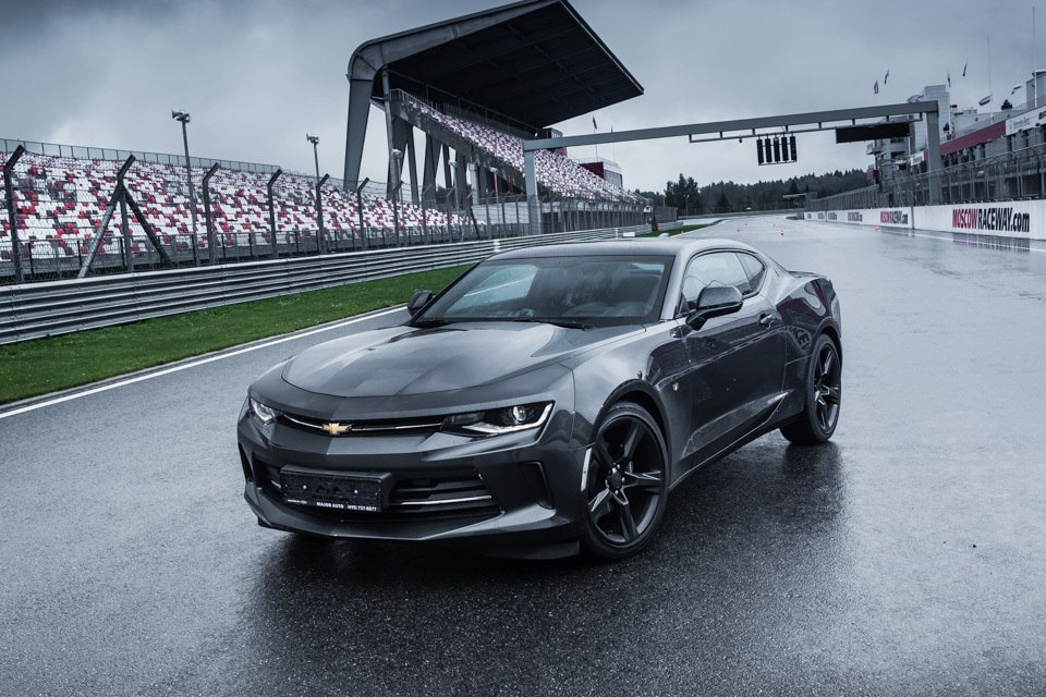 2. шевроле камаро 2017 красная. машина chevrolet camaro 2017. шевроле камаро драйв 2. шевроле камаро 2023.