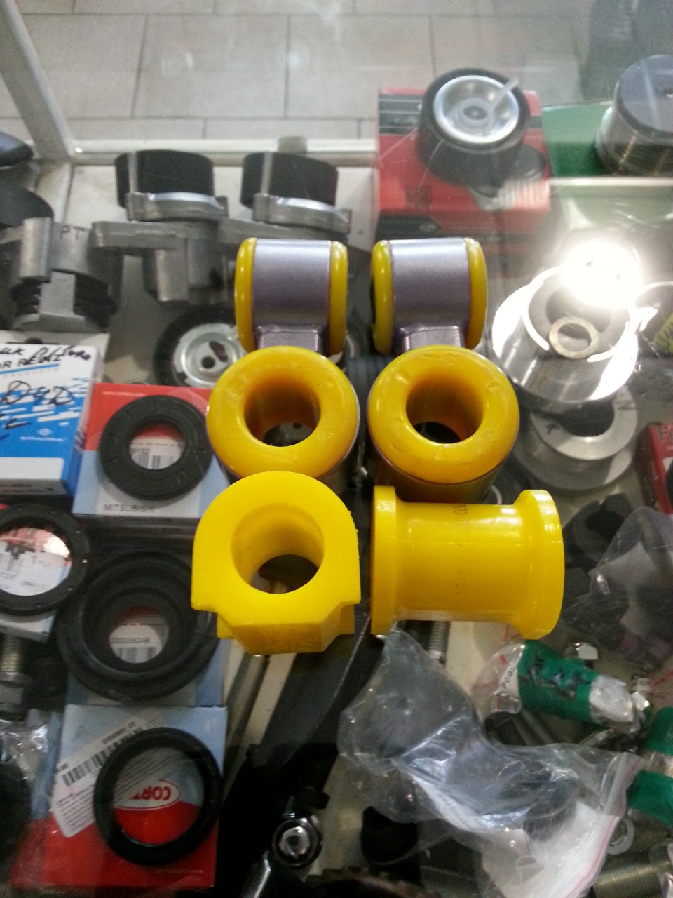 Продам полеуретановые втулки и стойки стабилизатора(яйца) от SS-20 ...