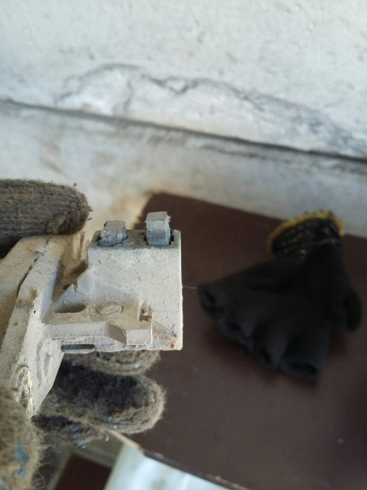 Замена щеток на генераторе — Mercedes-Benz E-class (W124), 2,6 л, 1988 ...