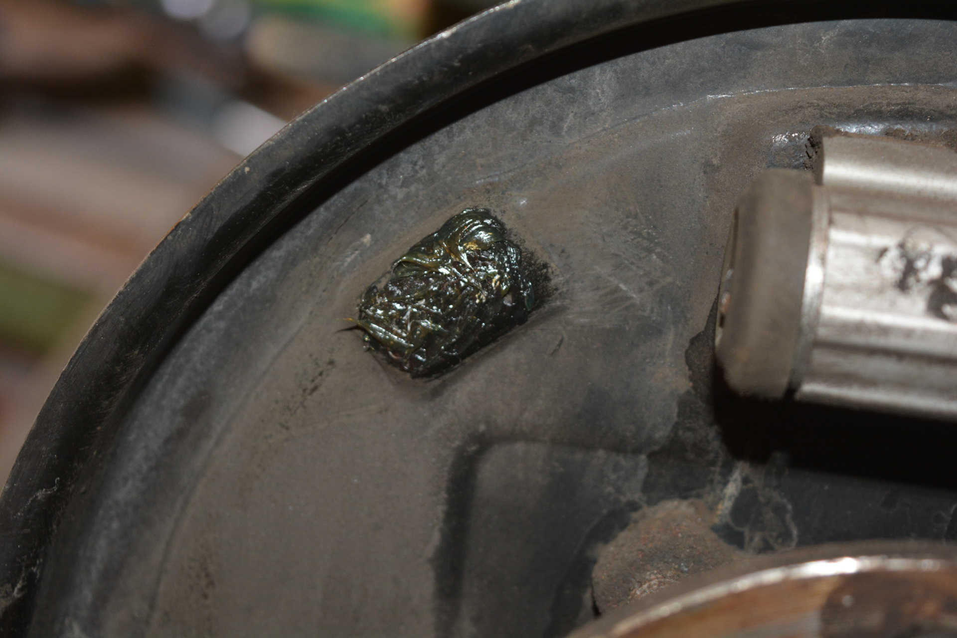 Устраняем скрип Задних (барабанных)колодок +замена колодок — Ford Focus ...