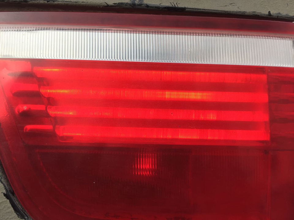 E70 всегда включены габариты в авто
