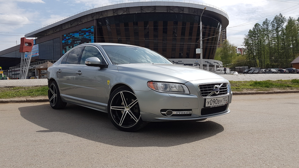 Volvo s80 черный глянец диски