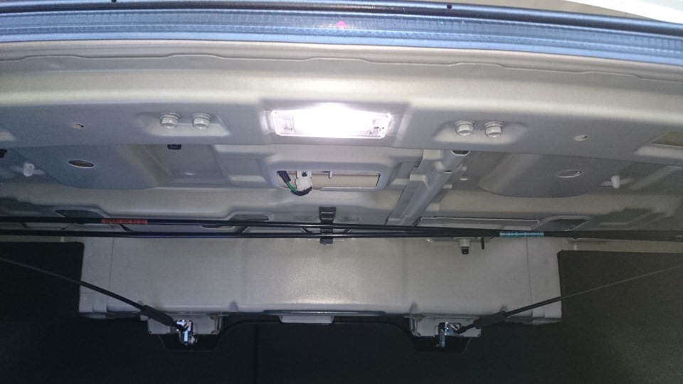 69. И снова замена лампочки в багажнике. — Hyundai Elantra (5G), 1,8 л ...