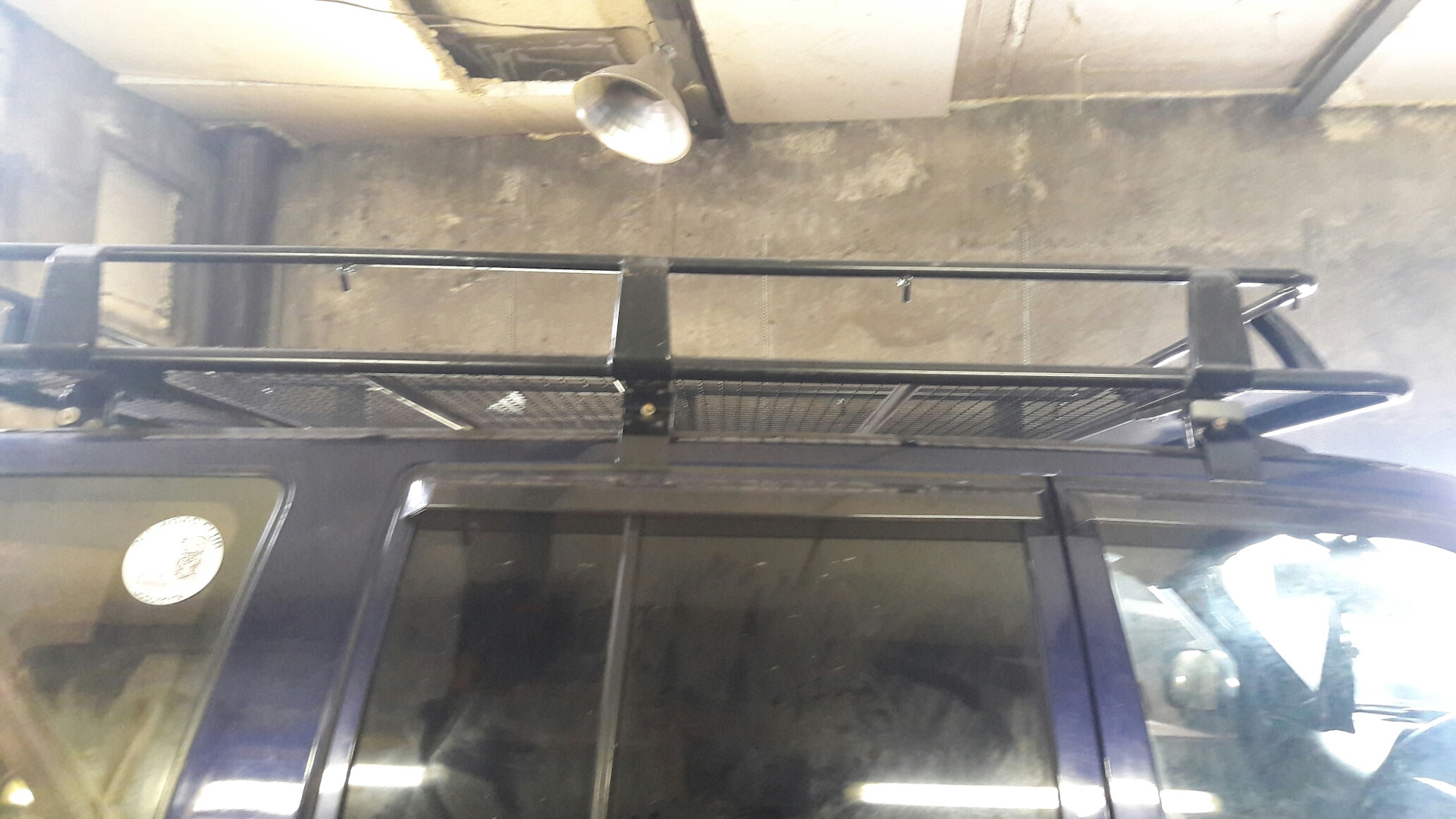 Багажник исузу бигхорн. Крепление багажника на исудзу бигхорн. Багажник на крышу isuzu bighorn. Isuzu trooper багажник. Багажник бигхорн.