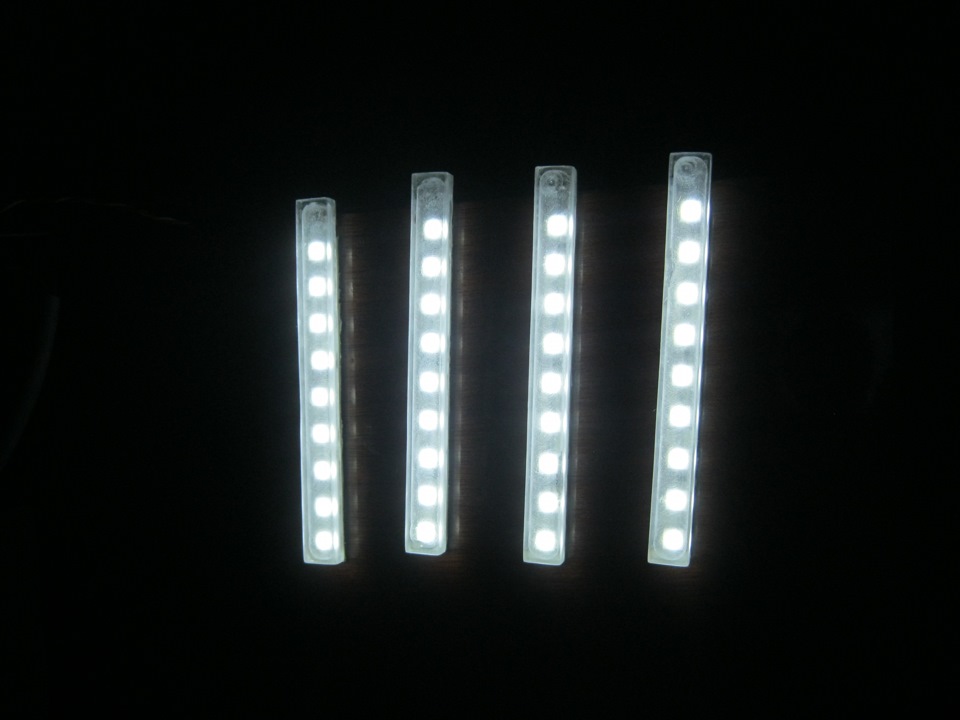 подсветка под ноги выходящим — Lada 2114, 1,5 л, 2006 года | стайлинг ...