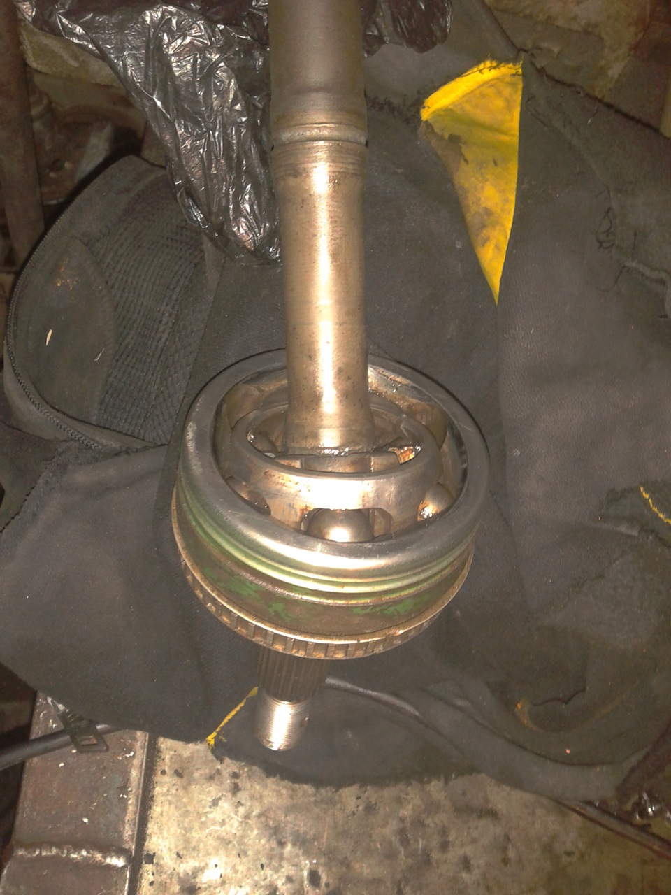 как разобрать гранату? — Toyota Caldina (210), 2 л, 1998 года | своими ...