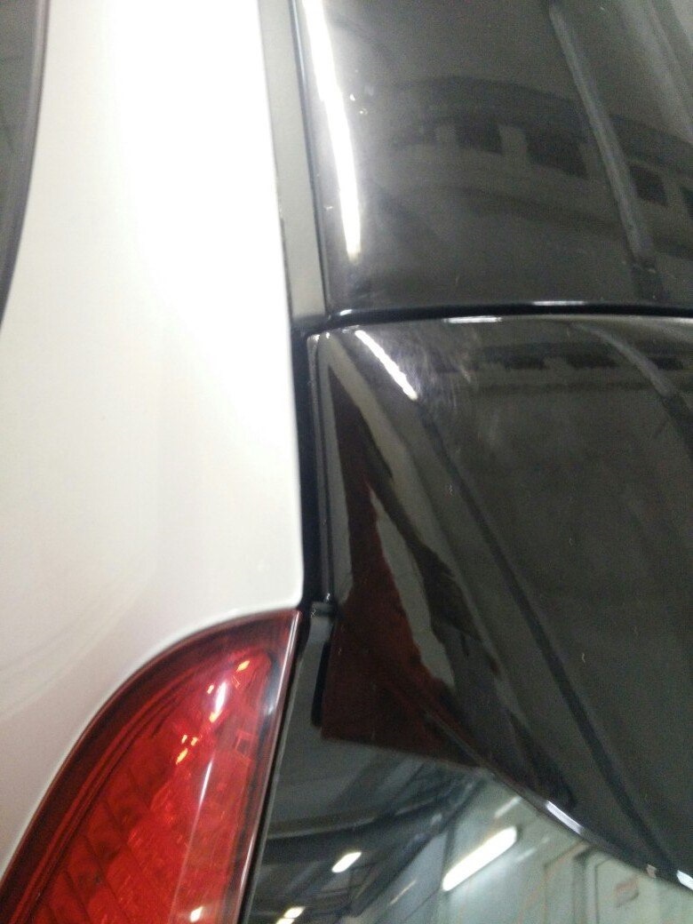 Крышка багажника шкода рапид 2021. Зазоры крышки багажника. Зазоры крышки багажника. Vitz зазоры крышки багажника. Зазоры багажника кия рио 3 седан 2012.