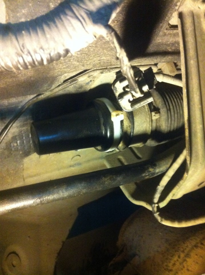 Промазал рулевую рейку — Lada Гранта, 1,6 л, 2014 года | плановое ТО ...