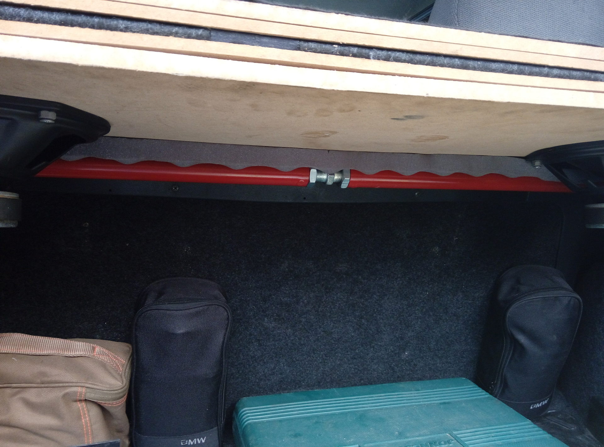 7. Демпфер рулевой рейки + усиление кузова. — Lada 2114, 1,6 л, 2009 ...