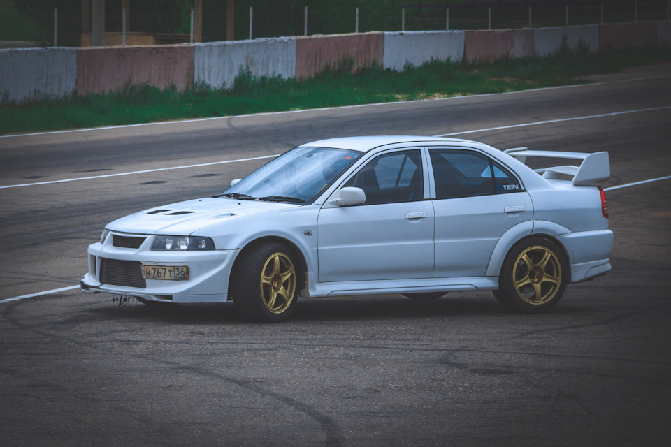 Фото в бортжурнале Mitsubishi Lancer Evolution VI