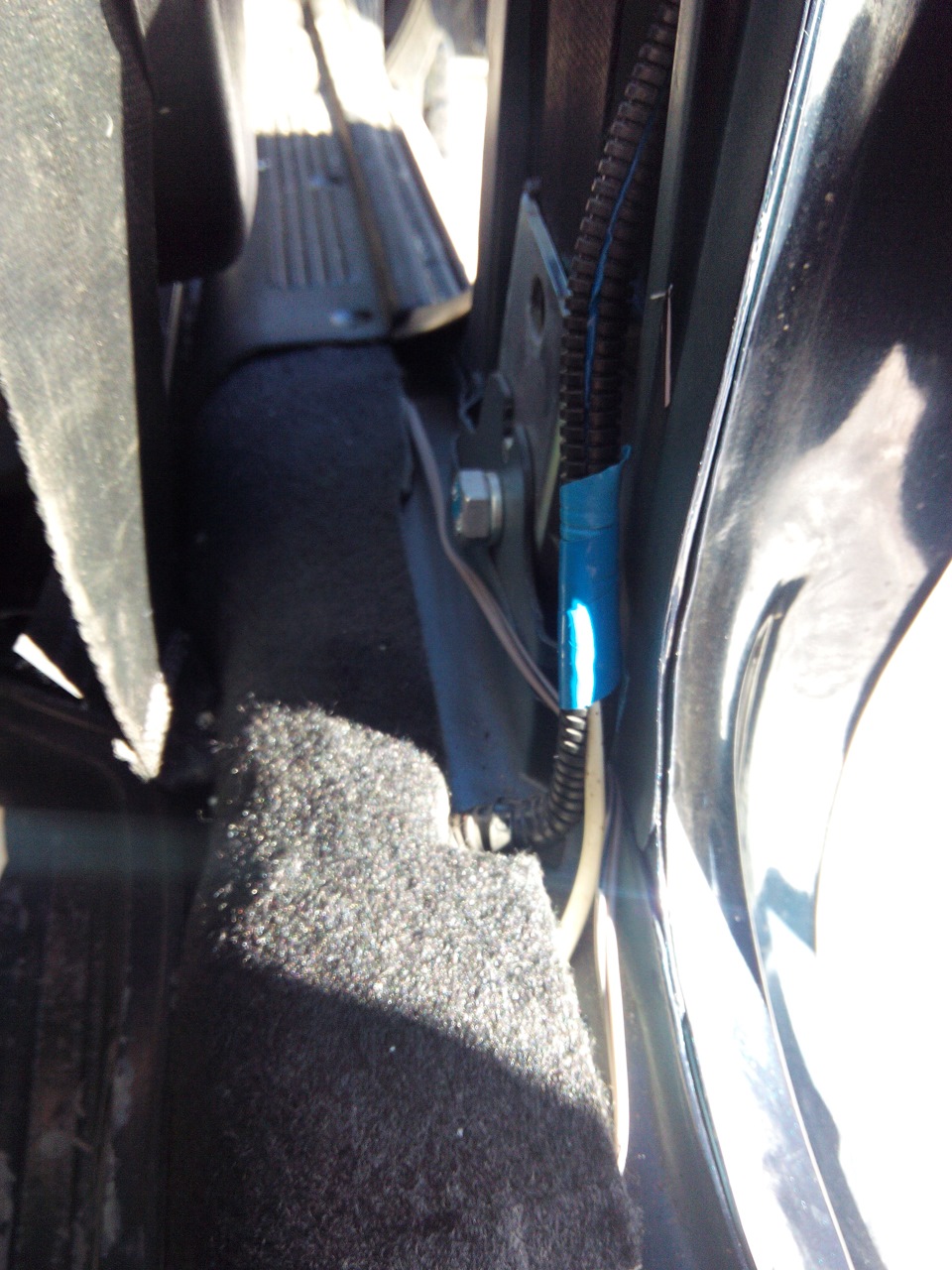 Слили бензин. — Chevrolet Niva, 1,7 л, 2013 года | электроника | DRIVE2