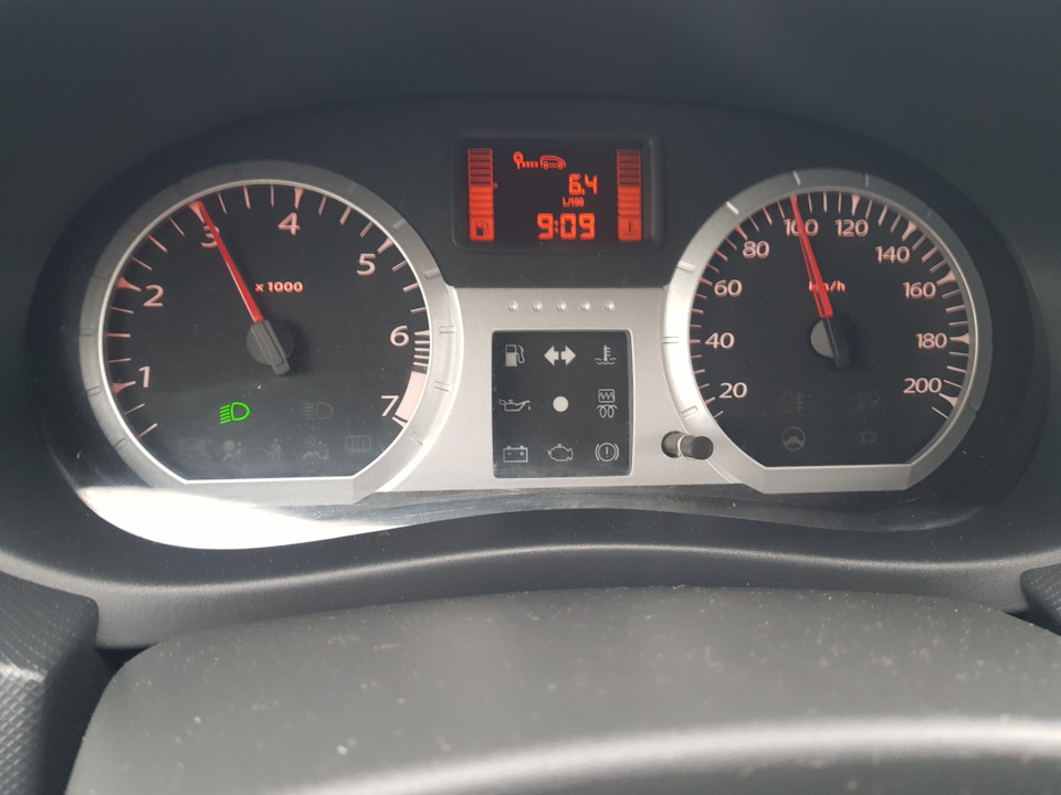 Попытка уплотнить двери и новый рекорд в расходе — Lada Ларгус, 1,6 л ...