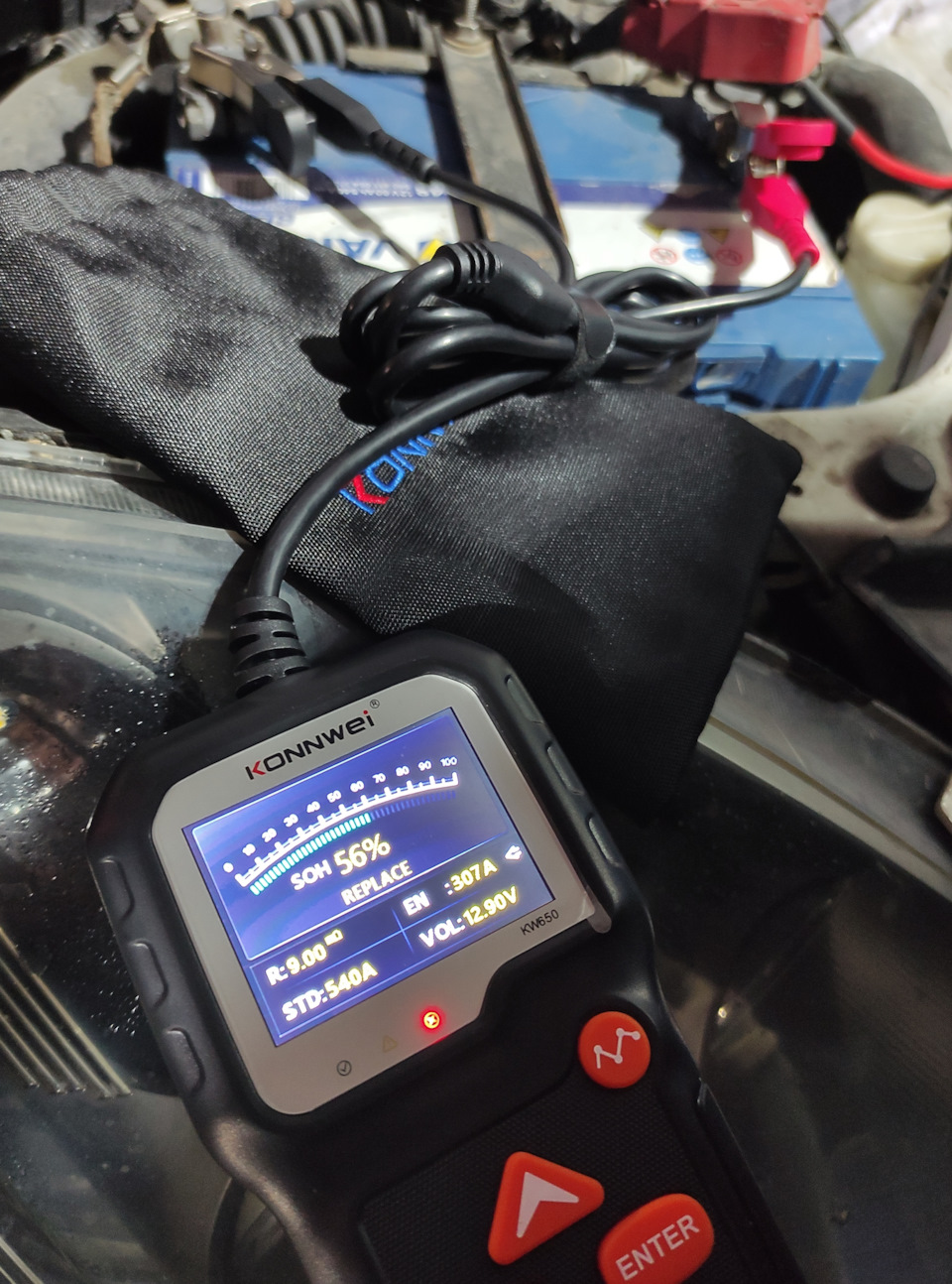 Замена масла и диагностика акб — Honda Civic Hatchback (7G), 1,7 л ...