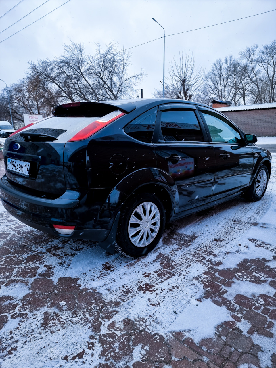 Испанский спойлер — Ford Focus Hatchback II, 1,6 л, 2007 года | тюнинг ...