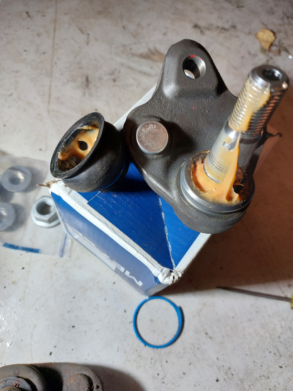 Смазка присутствовала — Lexus CT 200h