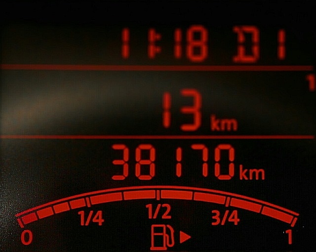 Полный бак! — Volkswagen Polo Sedan, 1,6 л, 2012 года | заправка | DRIVE2
