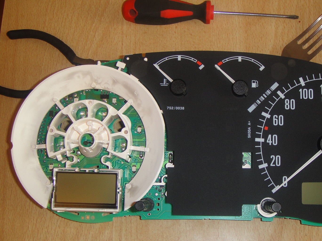 EEPROM приборки Шкода Октавия тур