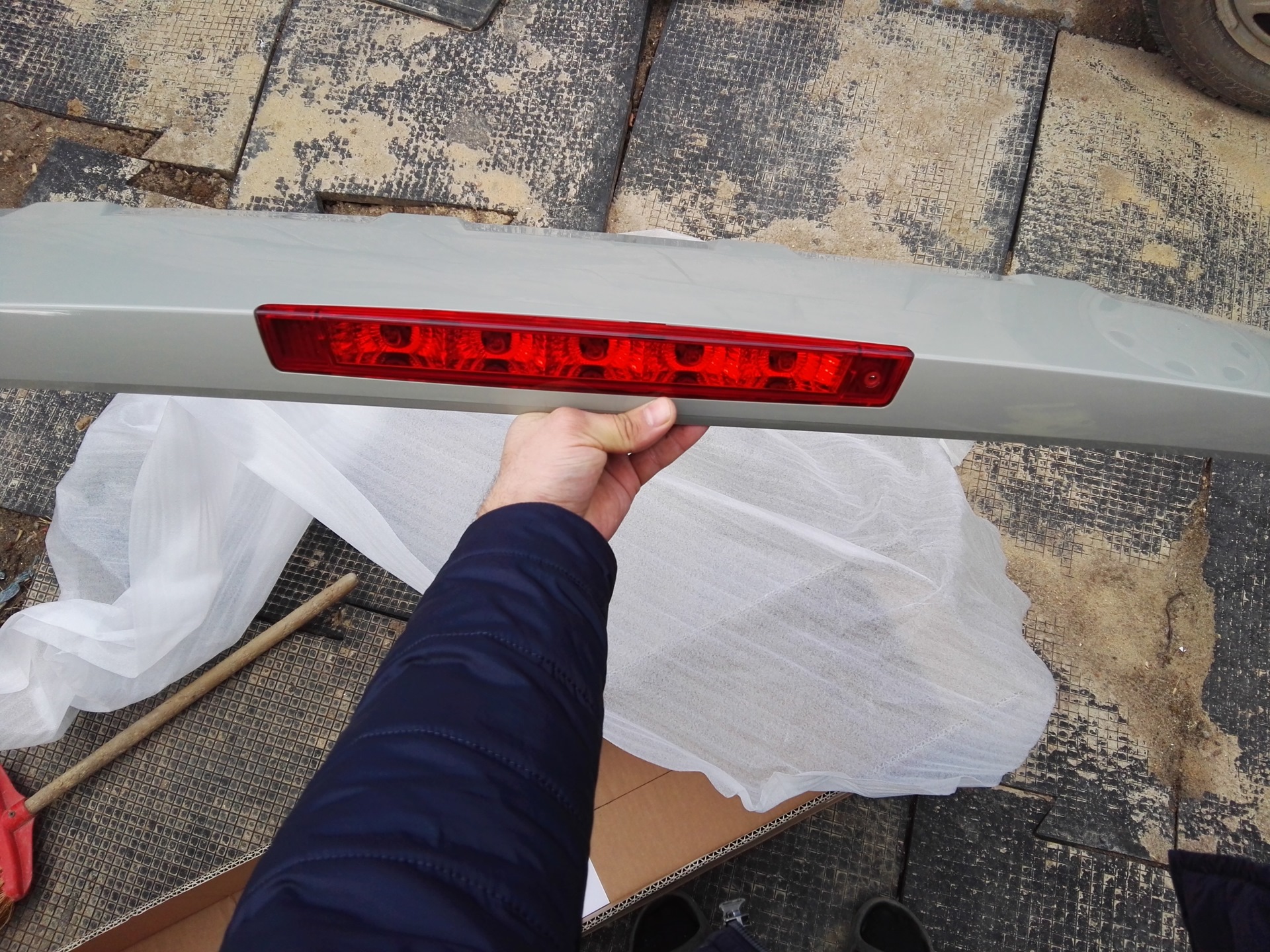 антикрыло со стоп сигналом. спойлер ниссан джук. пластиковый спойлер на багажник. Impul спойлер nissan. спойлер на киа рио 4 седан.