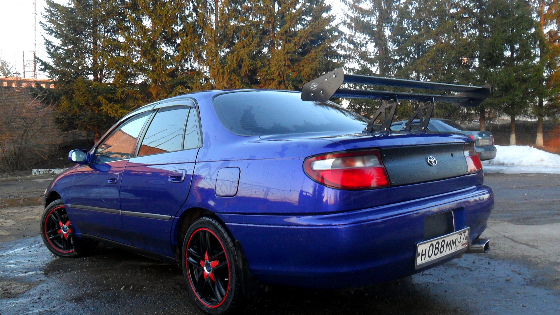 Toyota Carina 1993 stance