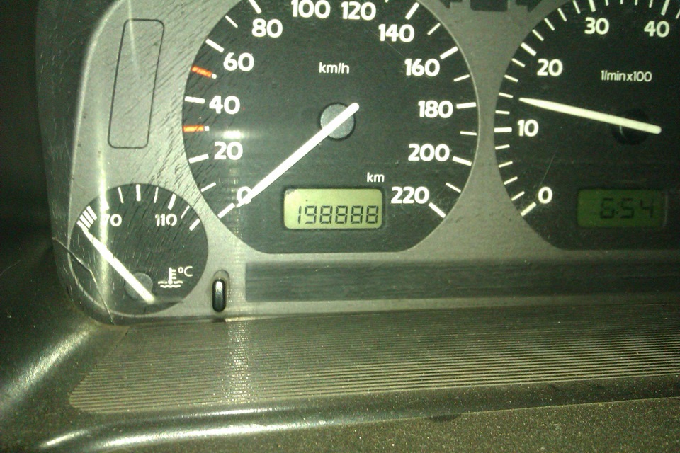 Не держит холостой ход — Volkswagen Golf Mk3, 1,4 л, 1992 года | своими ...