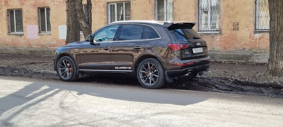 Фото в бортжурнале Audi Q5 (1G)