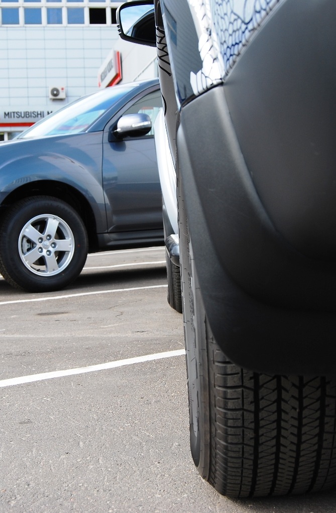 Силовые подножки. — Mitsubishi Pajero Sport (2G), 2,5 л, 2011 года ...