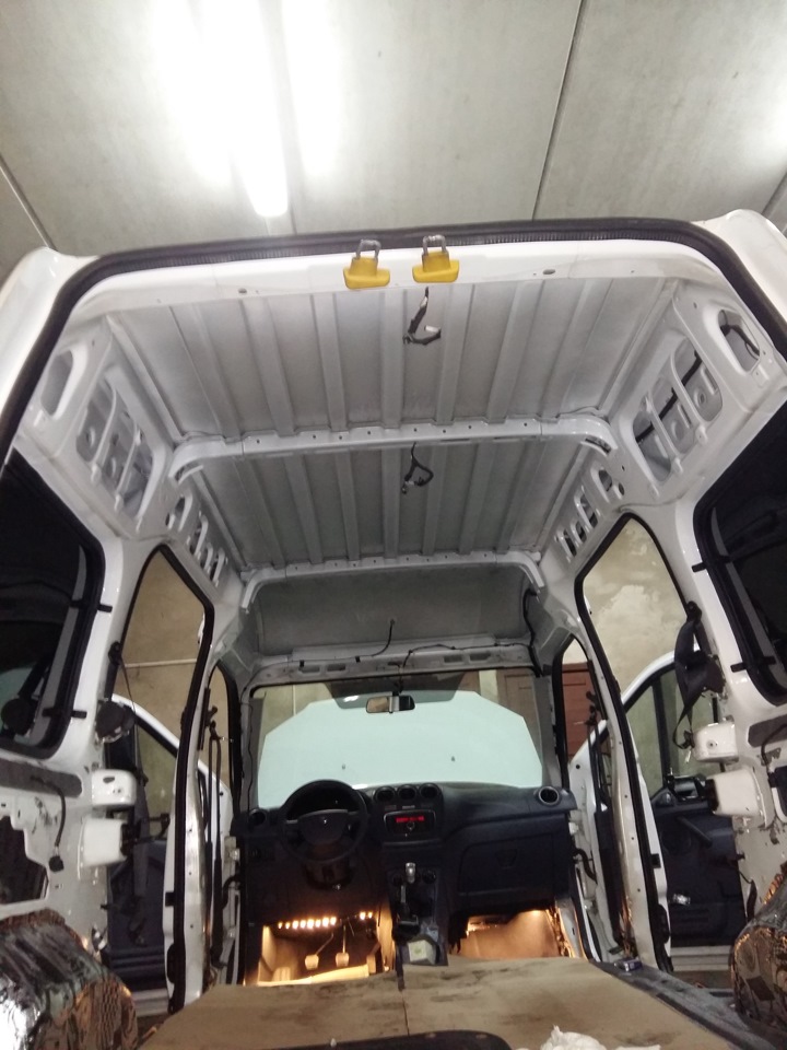 Фото в бортжурнале Ford Transit Connect (1G)