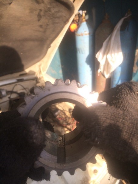 Немного камасутры. или меняйте весь грм полностью. + бонус натяжка ...