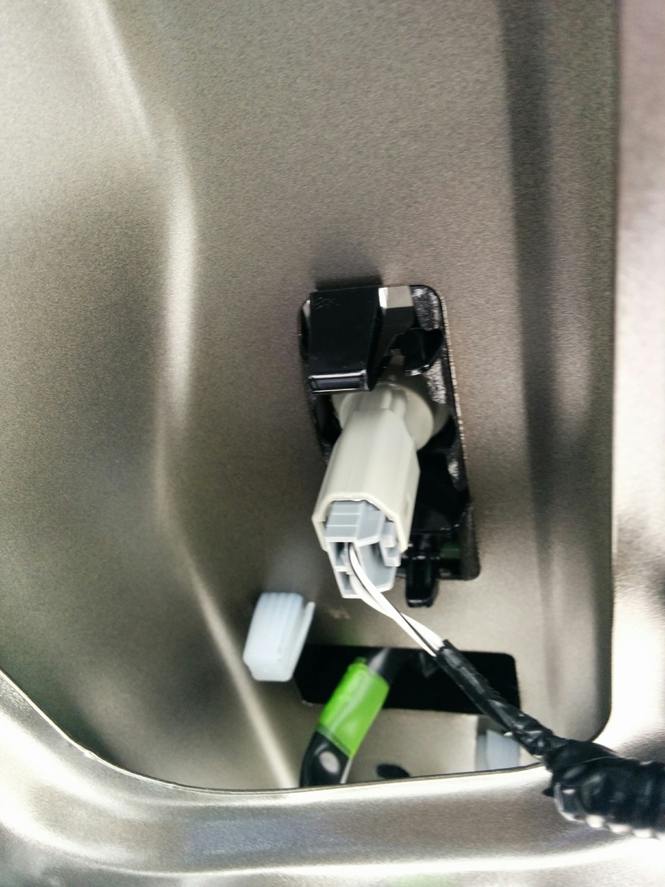 Фото в бортжурнале Toyota RAV4 (IV)