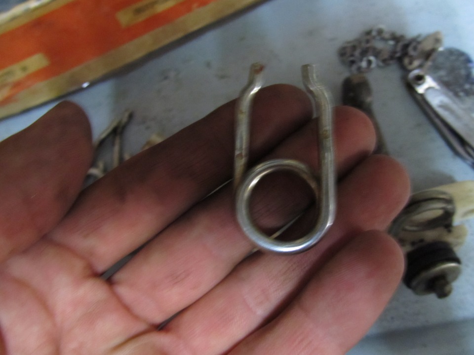 Задние двери, регулировка замков, ограничители. — Lada 2105, 1,3 л ...