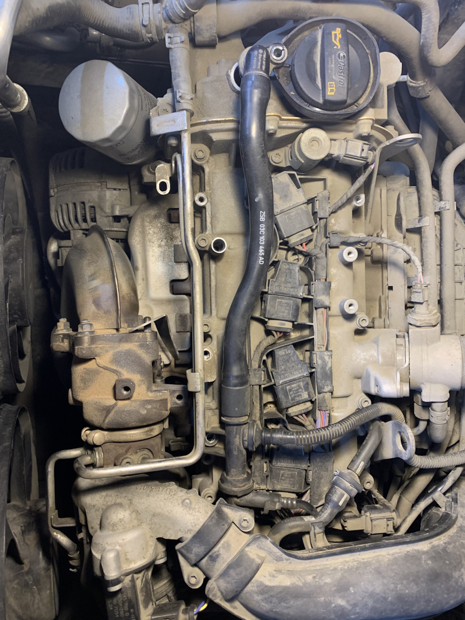 Ограничитель люфта калитки . — Volkswagen Tiguan (1G), 1,4 л, 2012 года ...