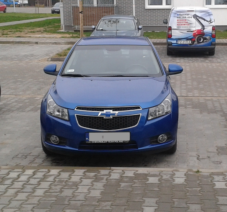 Chevrolet Cruze синий