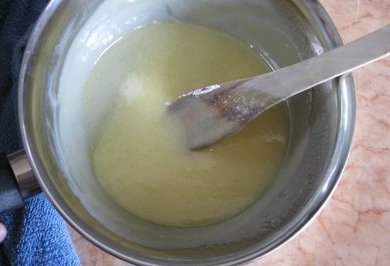 Яично молочная смесь для крема. 150 гр сливочного масла