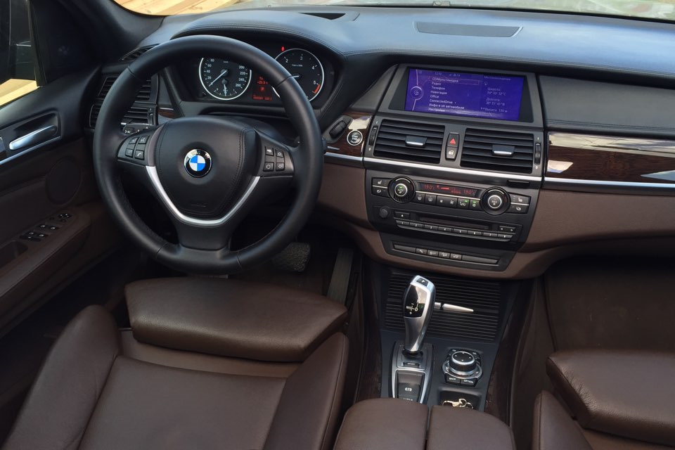 BMW x5 e70 Interior