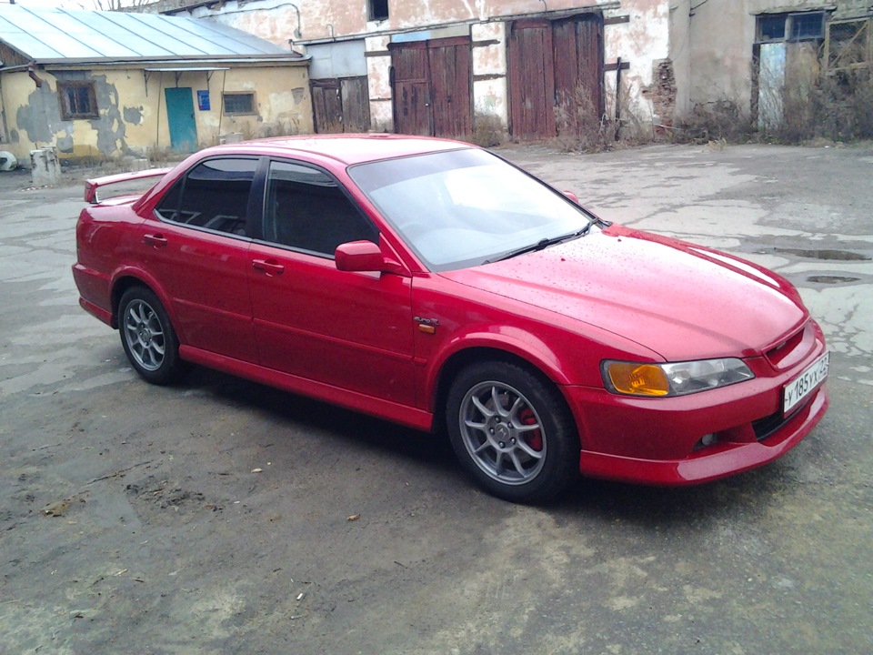 Honda Accord Euro r cl1 Red