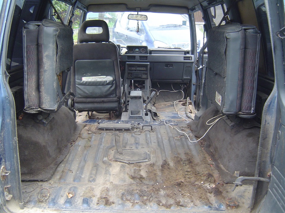 Фото в бортжурнале Mitsubishi Pajero (1G)