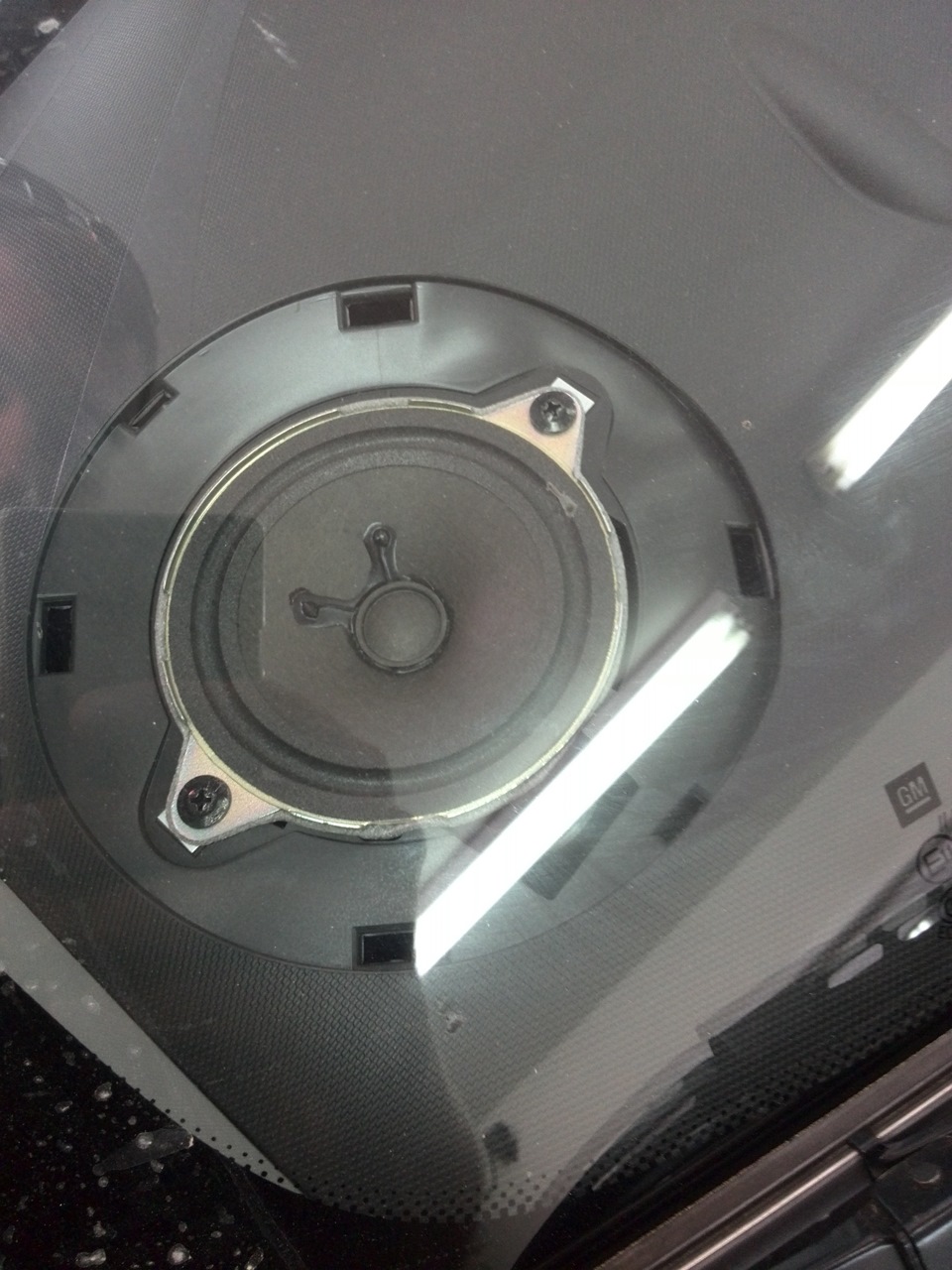 Spark колонка. Задние динамики Spark m300. Spark m200 передние колонки. Штатные динамики Spark. Шевроле Спарк колонки.